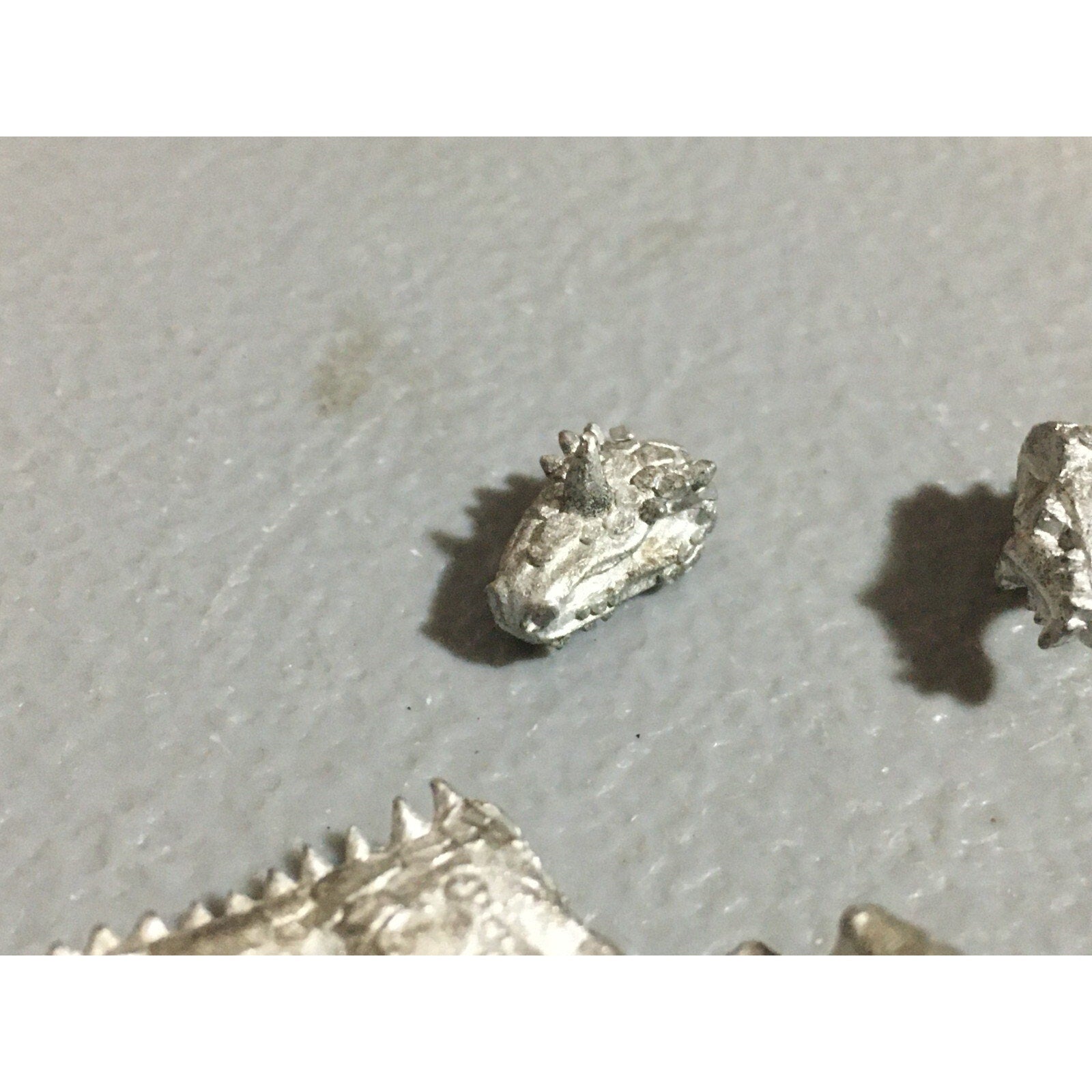 A20382 WARHAMMER FANTASY DARK ELVES METAL COLD ONE 2 PK INCOMPLETE