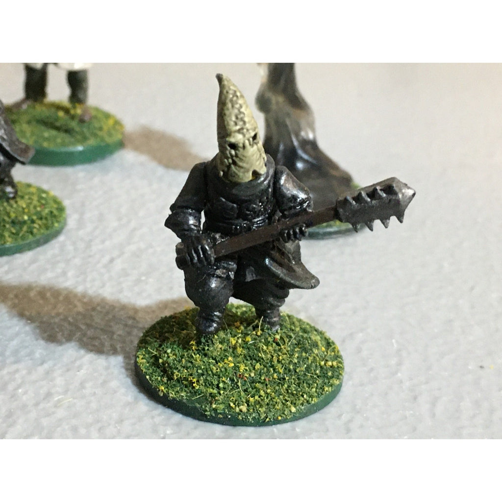 A32502 UNKNOWN PLASTIC MINIATURES HUMAN ORC DRYAD INCOMPLETE