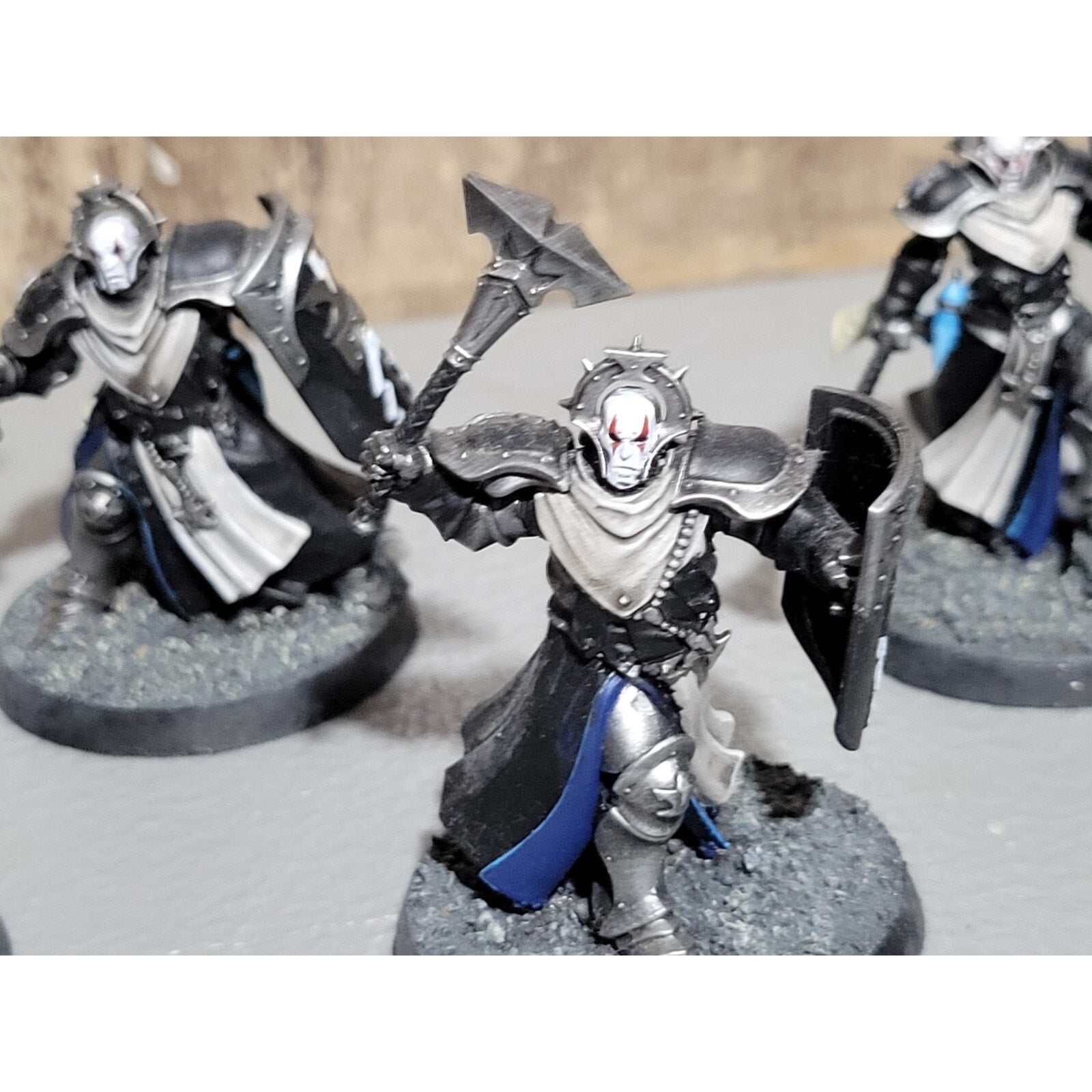 A19305 WARHAMMER AOS SIGMAR STORMCAST ETERNALS SEQUITORS 5 PK PAINTED BASED