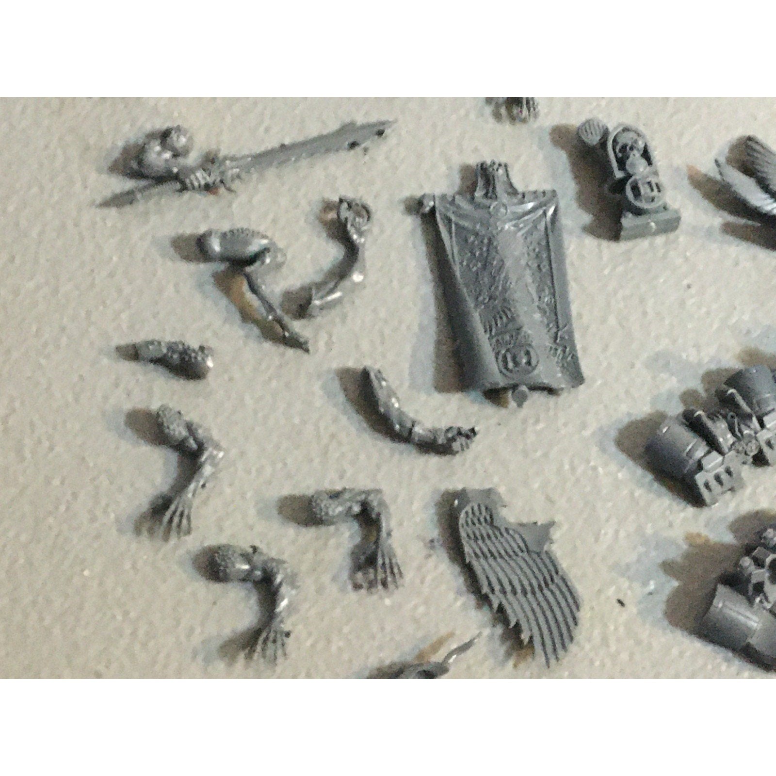 A32586 WARHAMMER 40K FANTASY RANDOM BITS LOT BLOOD ANGELS DAEMON UNDEAD GW