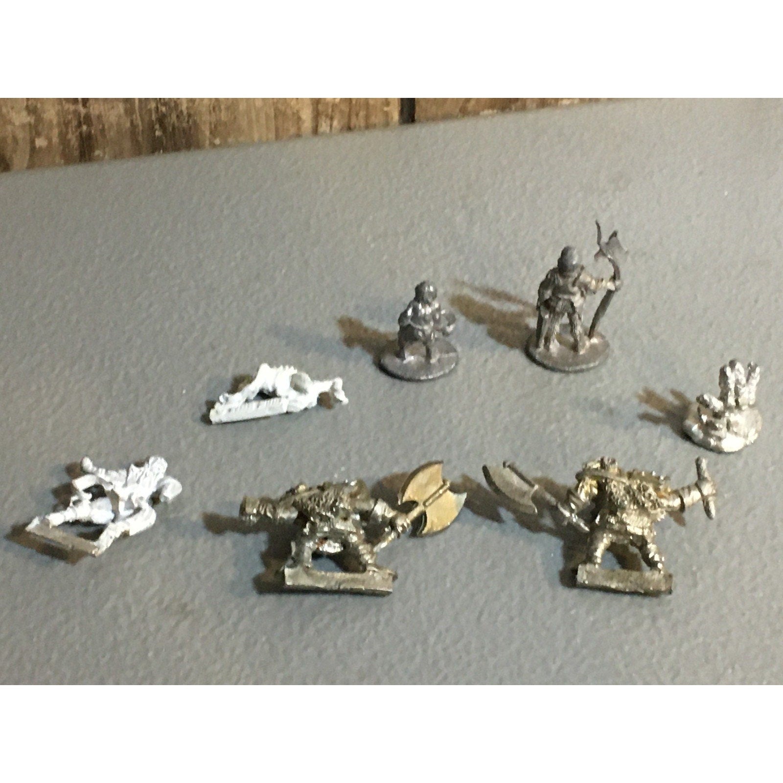 A34032 UNKNOWN METAL MINIATURES FANTASY MIXED LOT CREATURE HUMAN WARRIOR