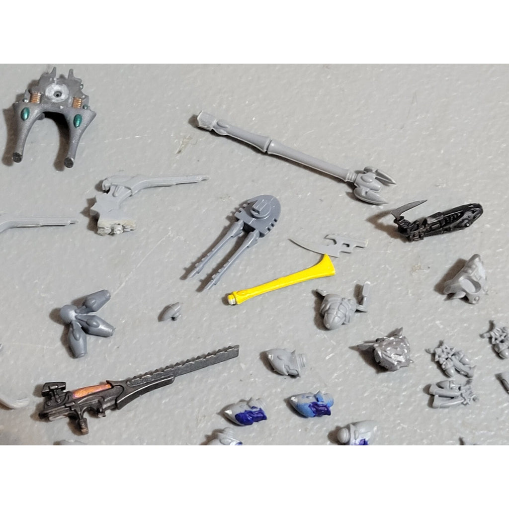 A18981 WARHAMMER 40K ELDAR CRAFTWORLDS BITS LOT HEADS ACCESSORIES INC