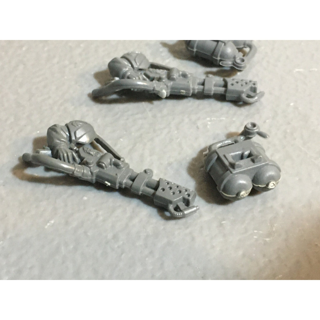 A17851 WARHAMMER 40K ASTRA IG GUARD TANK COMMANDER & SPECIAL WEAPONS BITS LOT