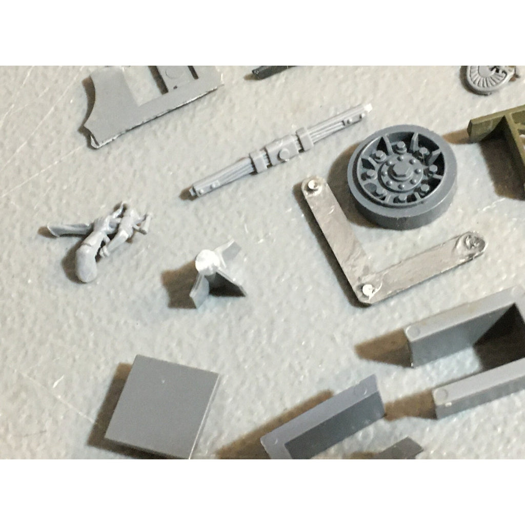 A23493 WARHAMMER FANTASY 40K BITS LOT MIXED RANDOM GAMES WORKSHOP GW