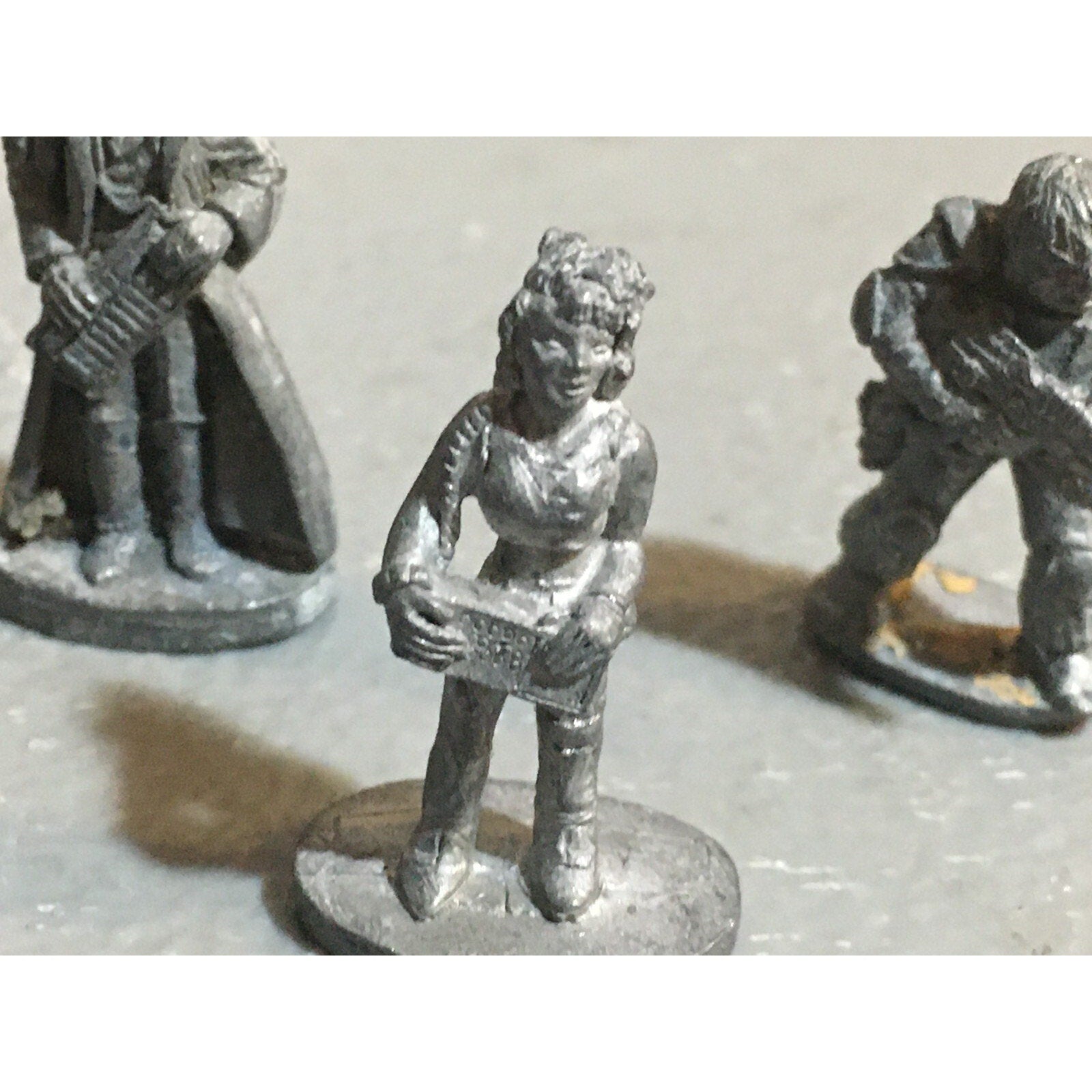 A6558 GRENADIER 8 PK METAL OOP MINIATURES WARRIOR NINJA MUSICIAN 1 INCOMPLETE