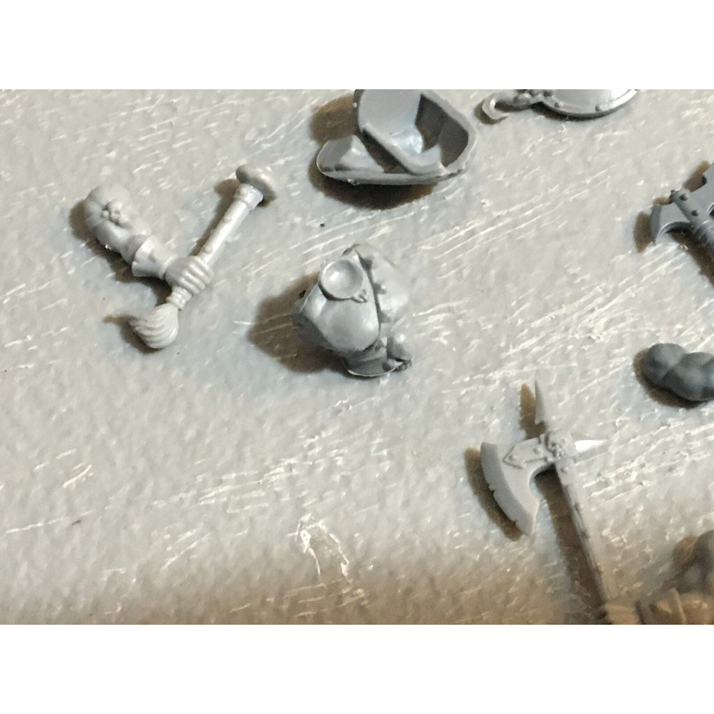 A23217 WARHAMMER FANTASY CHAOS MORTALS BITS LOT MARAUDERS WARRIORS GW
