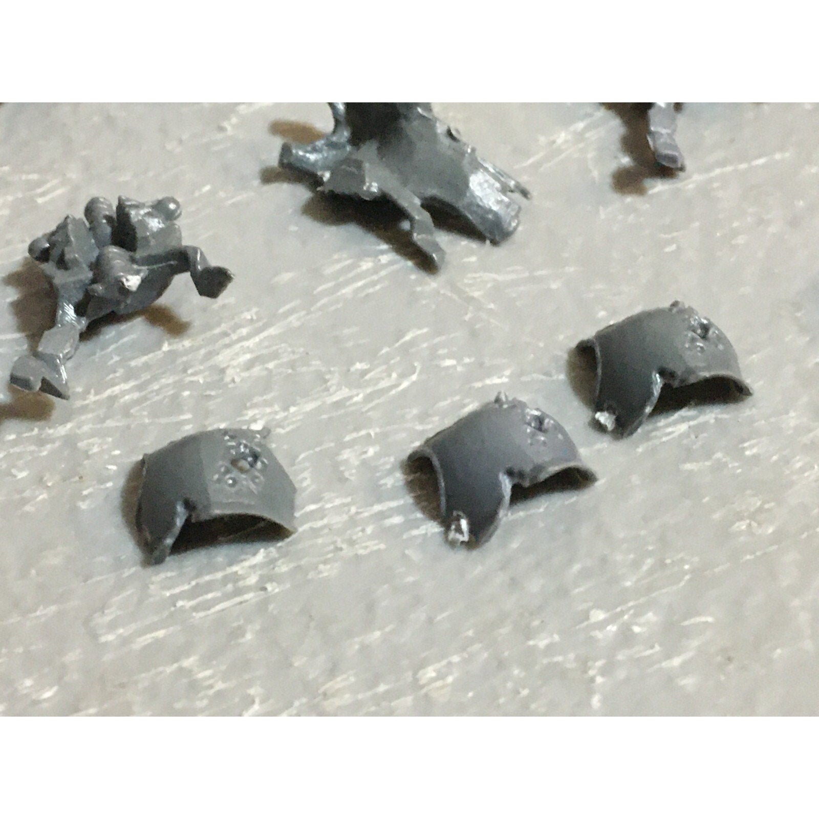 A23426 WARHAMMER FANTASY VAMPIRE COUNTS BITS LOT SKELETON WIGHT TORSO BANNER