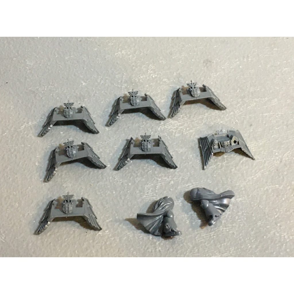 A29407 WARHAMMER 40K SPACE MARINES DARK ANGELS BITS LOT BIKE FRONT PLATES + LEGS