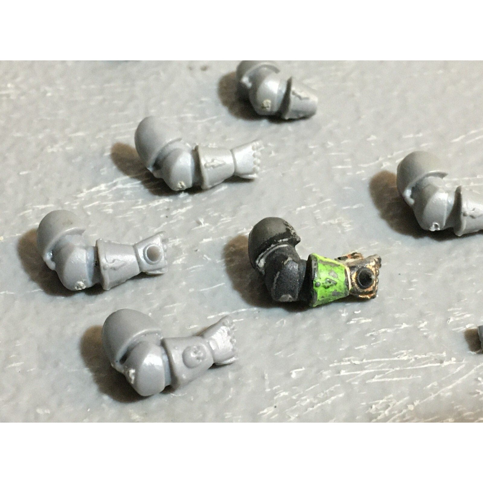A23465 WARHAMMER 40K CHAOS SPACE MARINES BITS LOT MIXED VEHICLE ARMS GW