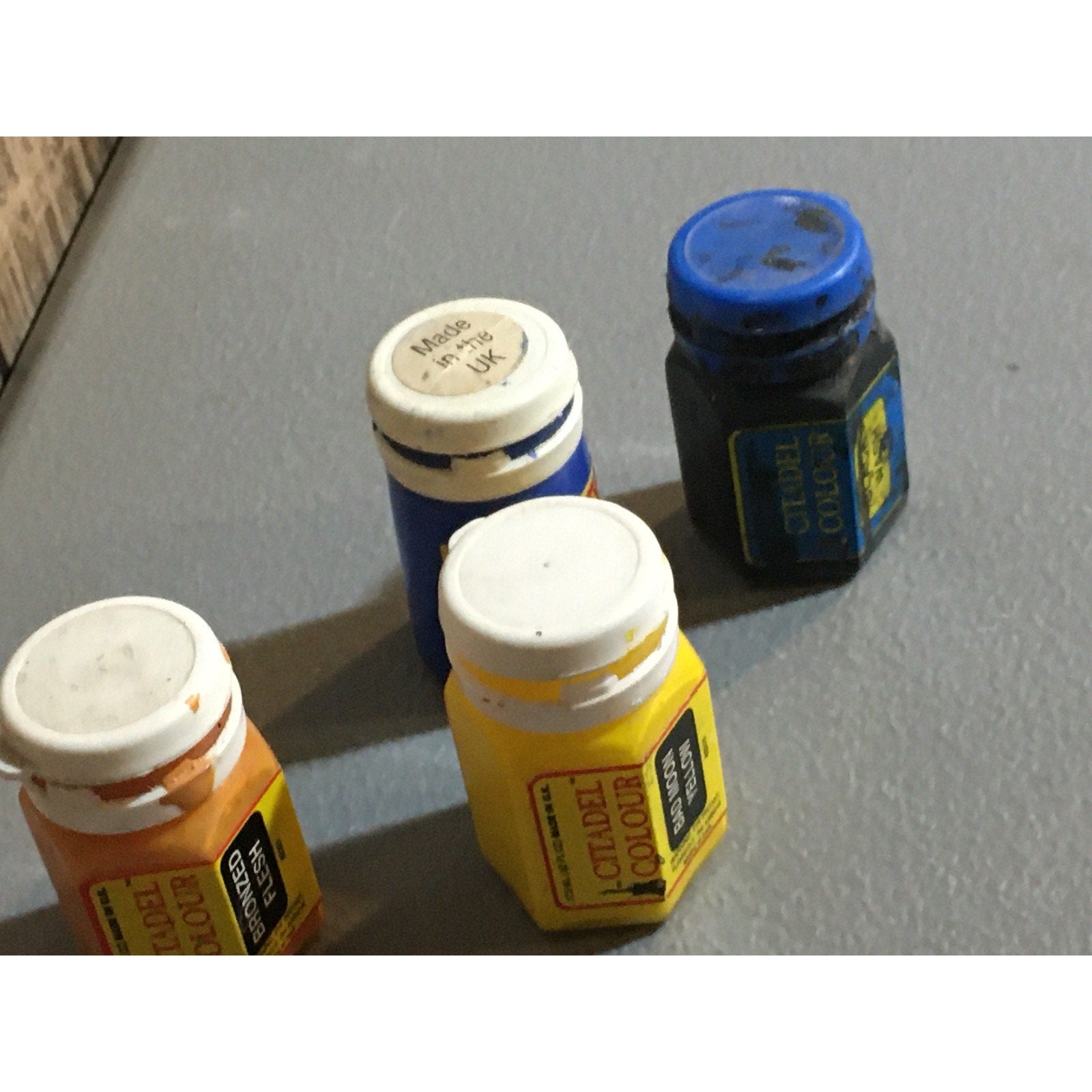 A33425 CITADEL COLOURS USED PAINT POTS 4 PK OOP GAMES WORKSHOP