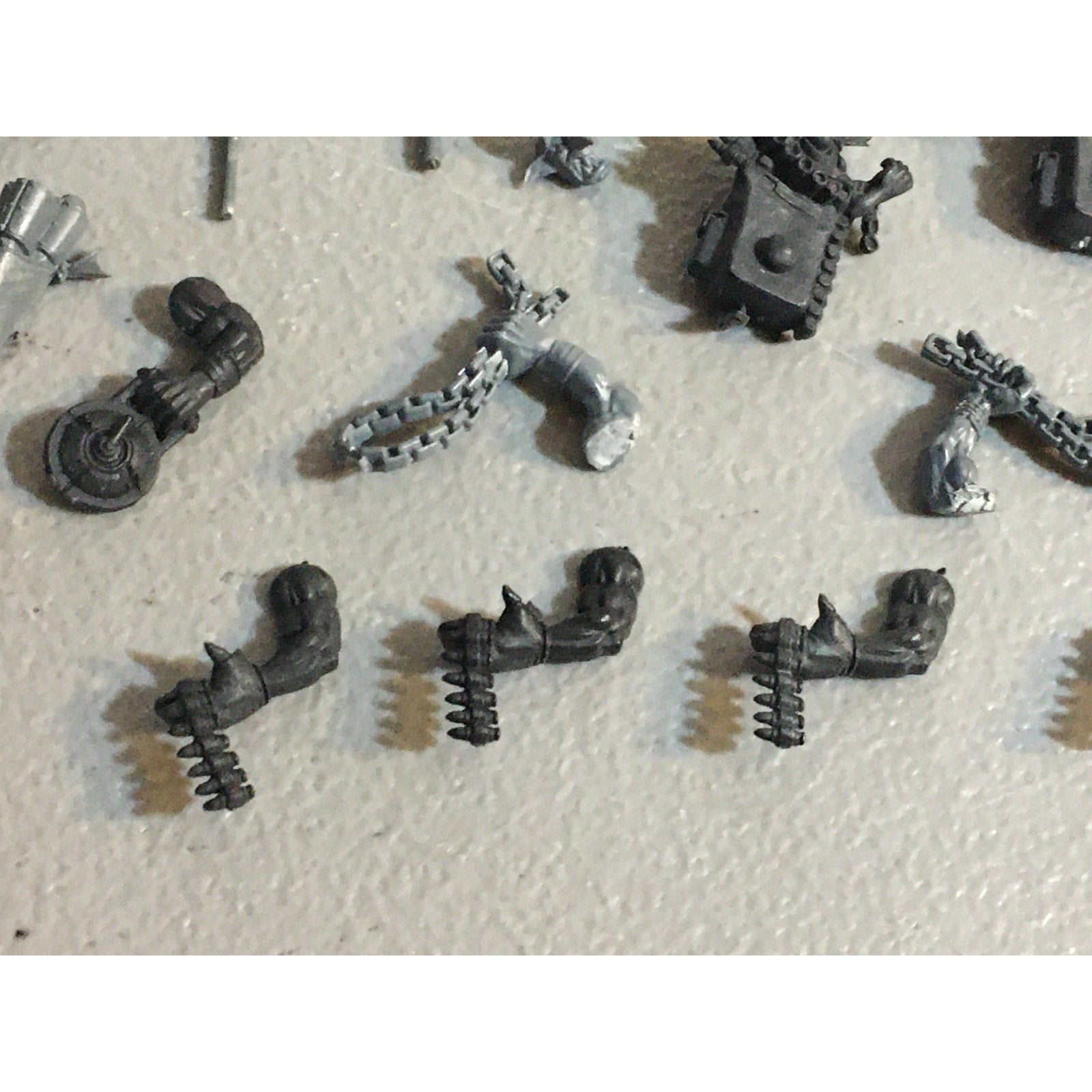 A33588 WARHAMMER 40K SPACE ORKS BITS LOT MIXED POLE GRENADE ARM BACKPACK GW