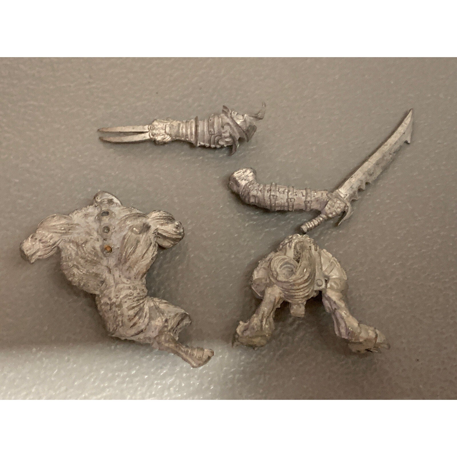 A6386 RACKHAM CONFRONTATION METAL OOP INCOMPLETE WOLFEN LOT