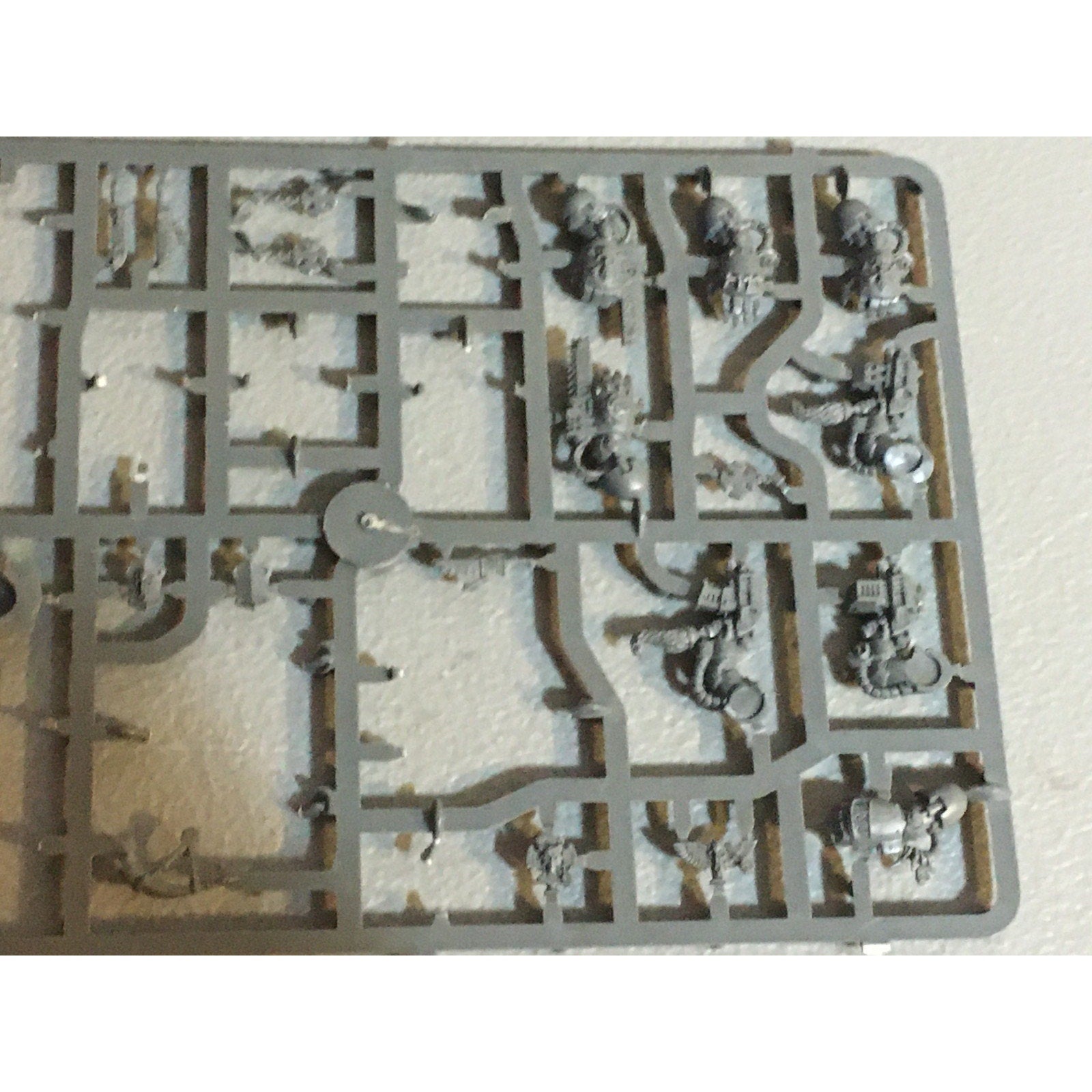 A33681 WARHAMMER 40K SPACE MARINES WOLVES BITS SPRUE LOT TERMINATOR GW