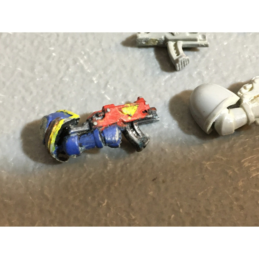 A23141 WARHAMMER 40K SPACE MARINES ROGUE TRADER BITS LOT BOLTERS GW