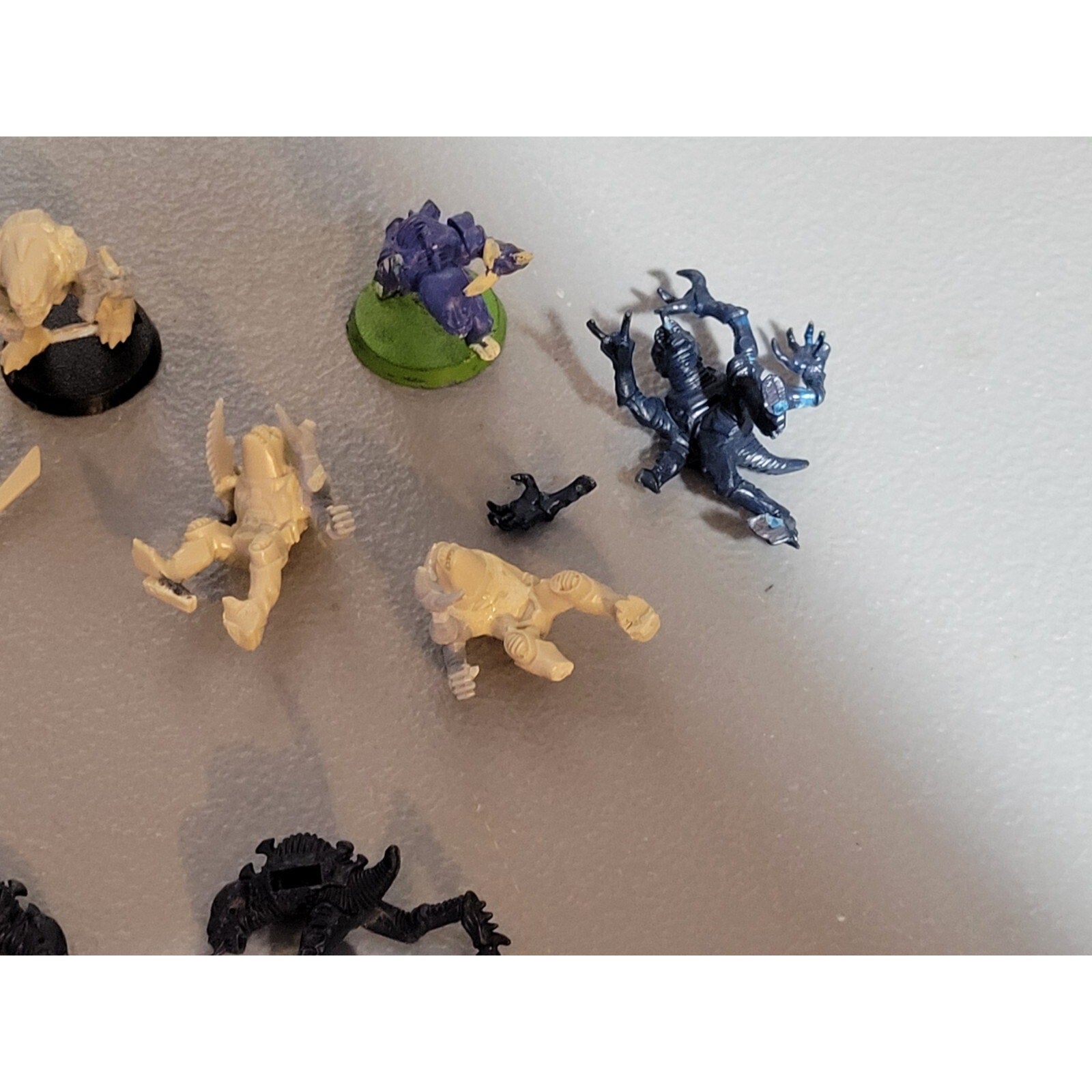 A18726 WARHAMMER 40K SPACE CRUSADE TYRANIDS GENESTEALERS WARRIORS HYBRIDS INC