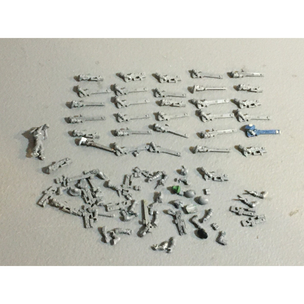 A33932 WARHAMMER 40K TAU EMPIRE FIRE WARRIORS BITS LOT GW GAMES WORKSHOP