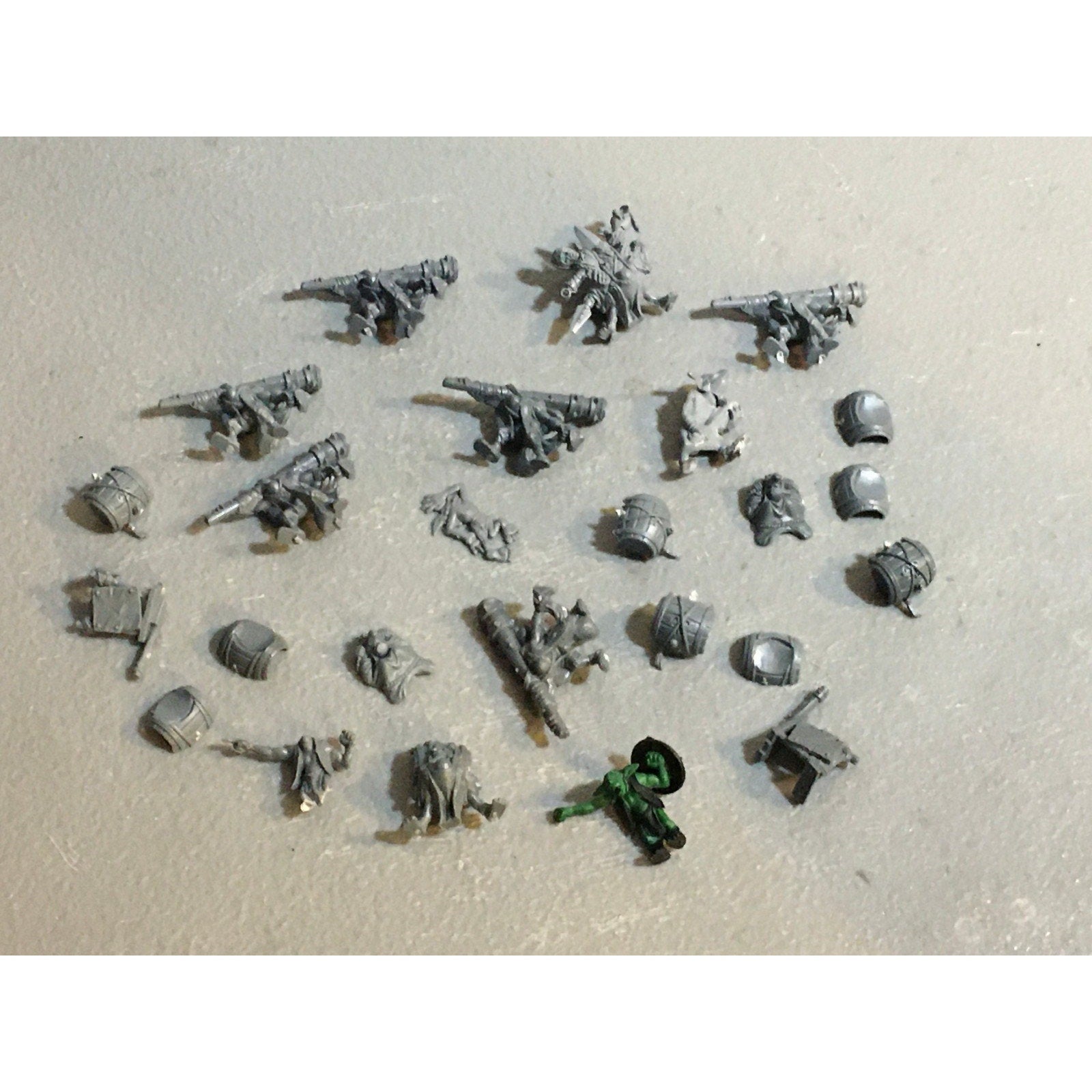 A29646 WARHAMMER FANTASY OLD WORLD OGRE KINGDOMS INCOMPLETE GNOBLARS LOT GW