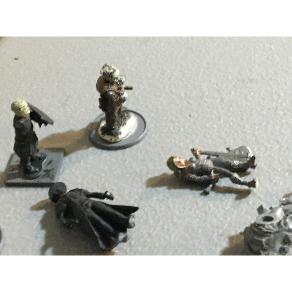 A32534 UNKNOWN MINIATURES PLASTIC INCOMPLETE WARRIOR SOLDIER