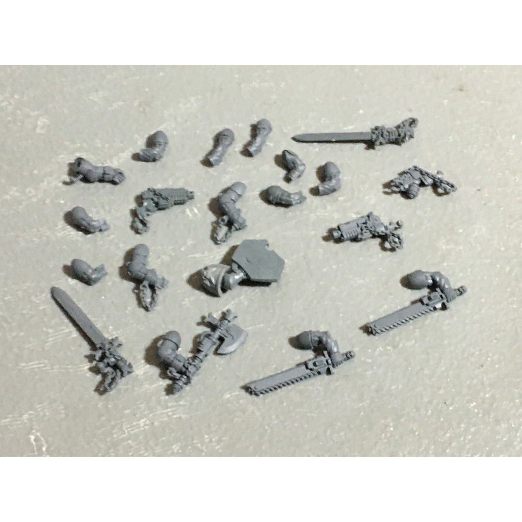 A22270 WARHAMMER 40K SPACE MARINES BLACK TEMPLARS BITS LOT ARMS WEAPONS GW