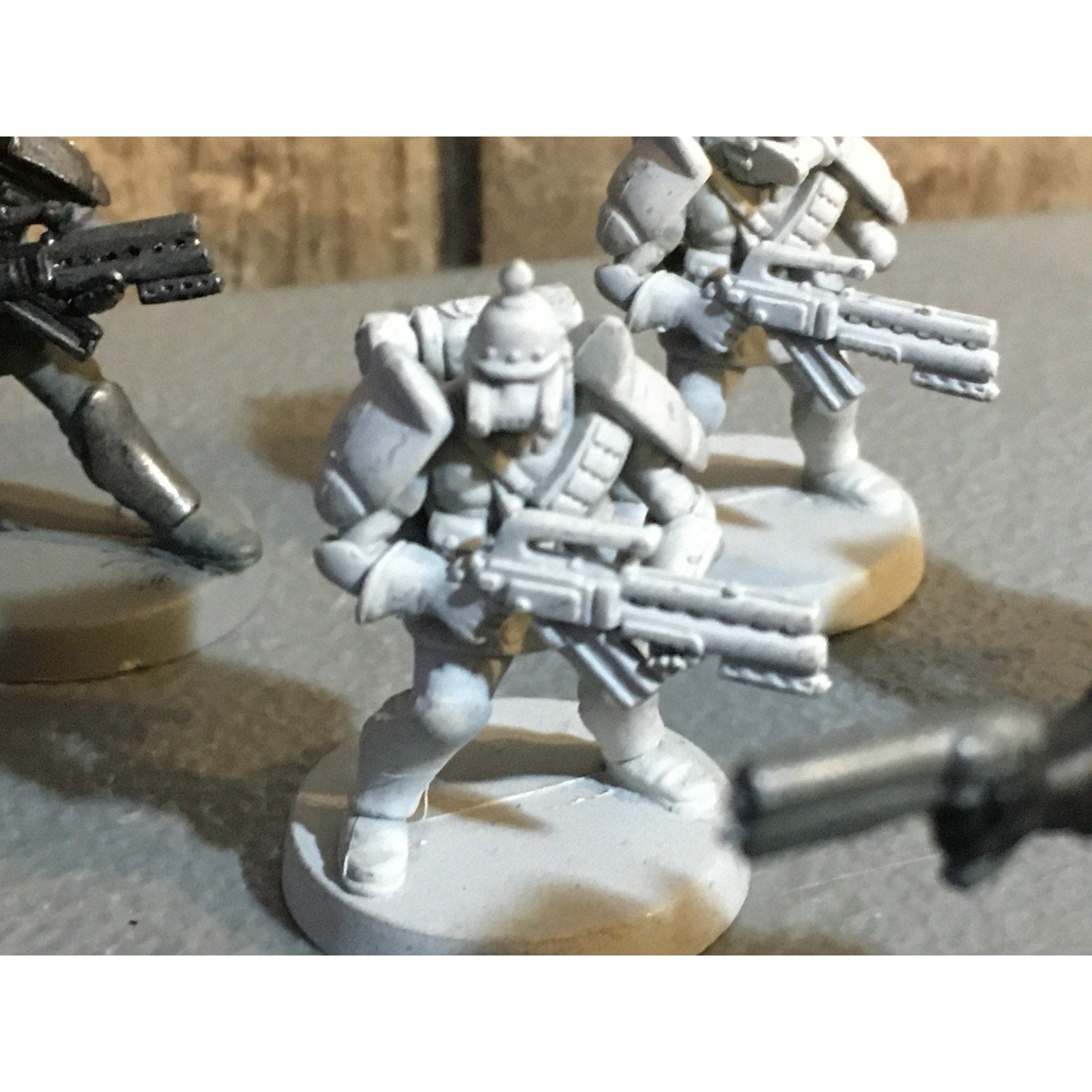 A30064 UNKNOWN TABLE TOP SCI-FI POWER ARMOR SOLDIERS 9 PK MISS 1 ARM WAR GAMES
