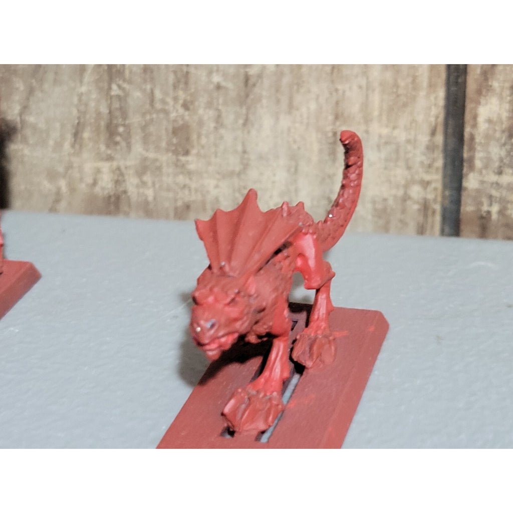 A18131 WARHAMMER 40K CHAOS DAEMONS METAL FLESH HOUNDS OF KHORNE MISS 1 HEAD