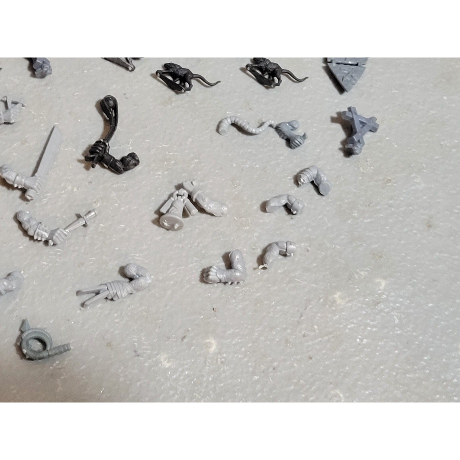 A18986 WARHAMMER FANTASY AOS SKAVEN NIGHT RUNNERS BITS LOT + EXTRA