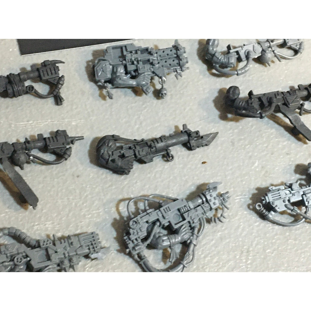 A33566 WARHAMMER 40K SPACE ORKS BITS LOT LOOTA BURNA ARMS GW GAMES WORKSHOP