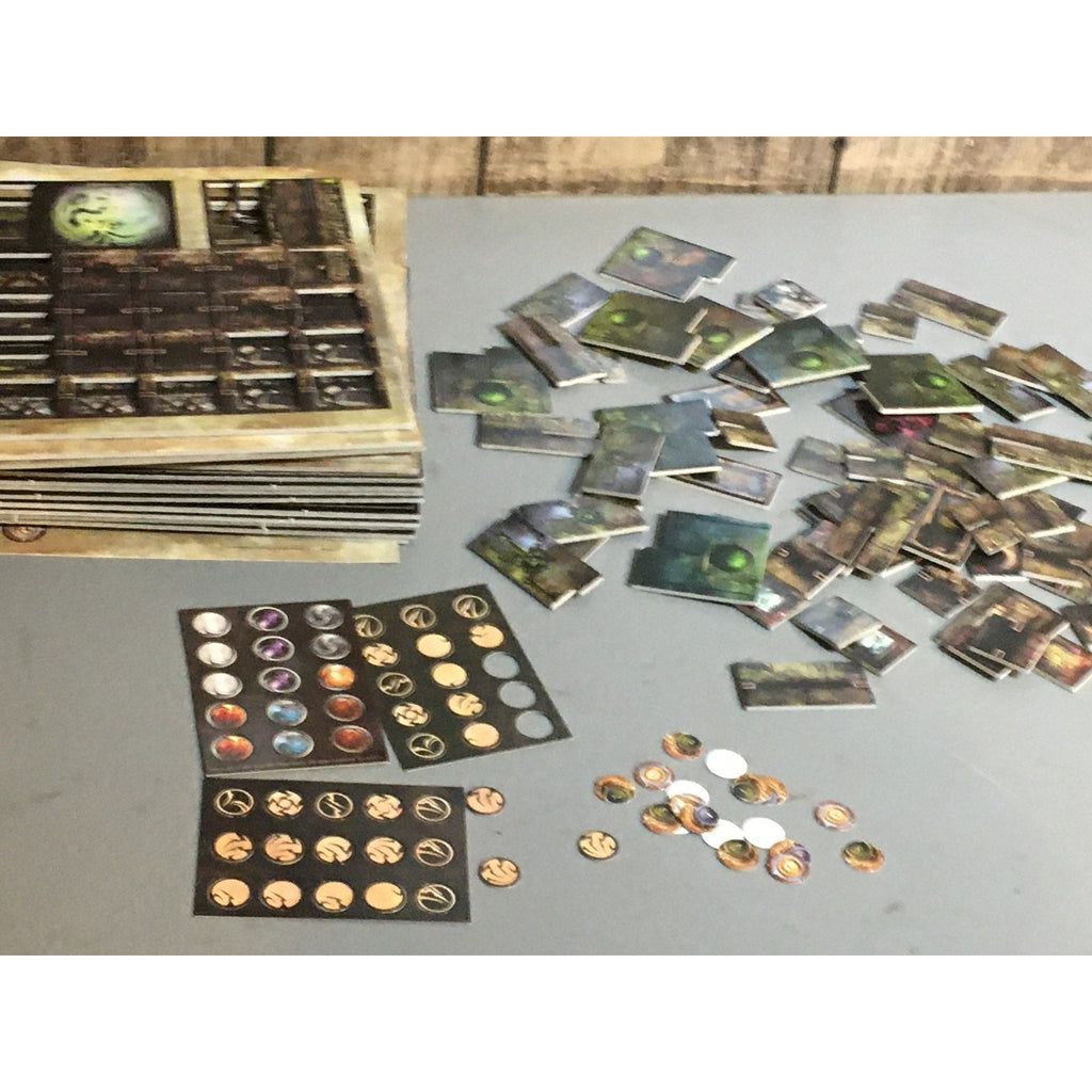 A32713 RACKHAM CONFRONTATION BIG MARKERS TOKENS TILES LOT TABLETOP