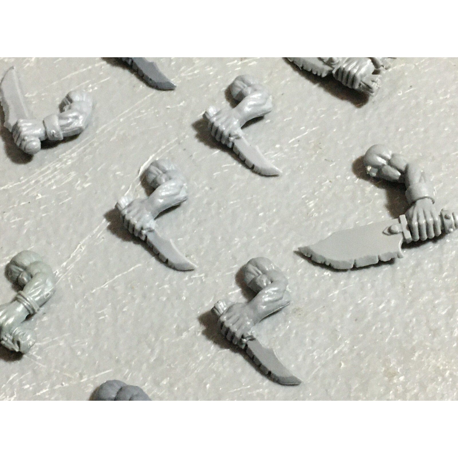 A22612 WARHAMMER FANTASY ORCS & GOBLINS BITS LOT ORC BOYZ HAND WEAPONS & SPEARS