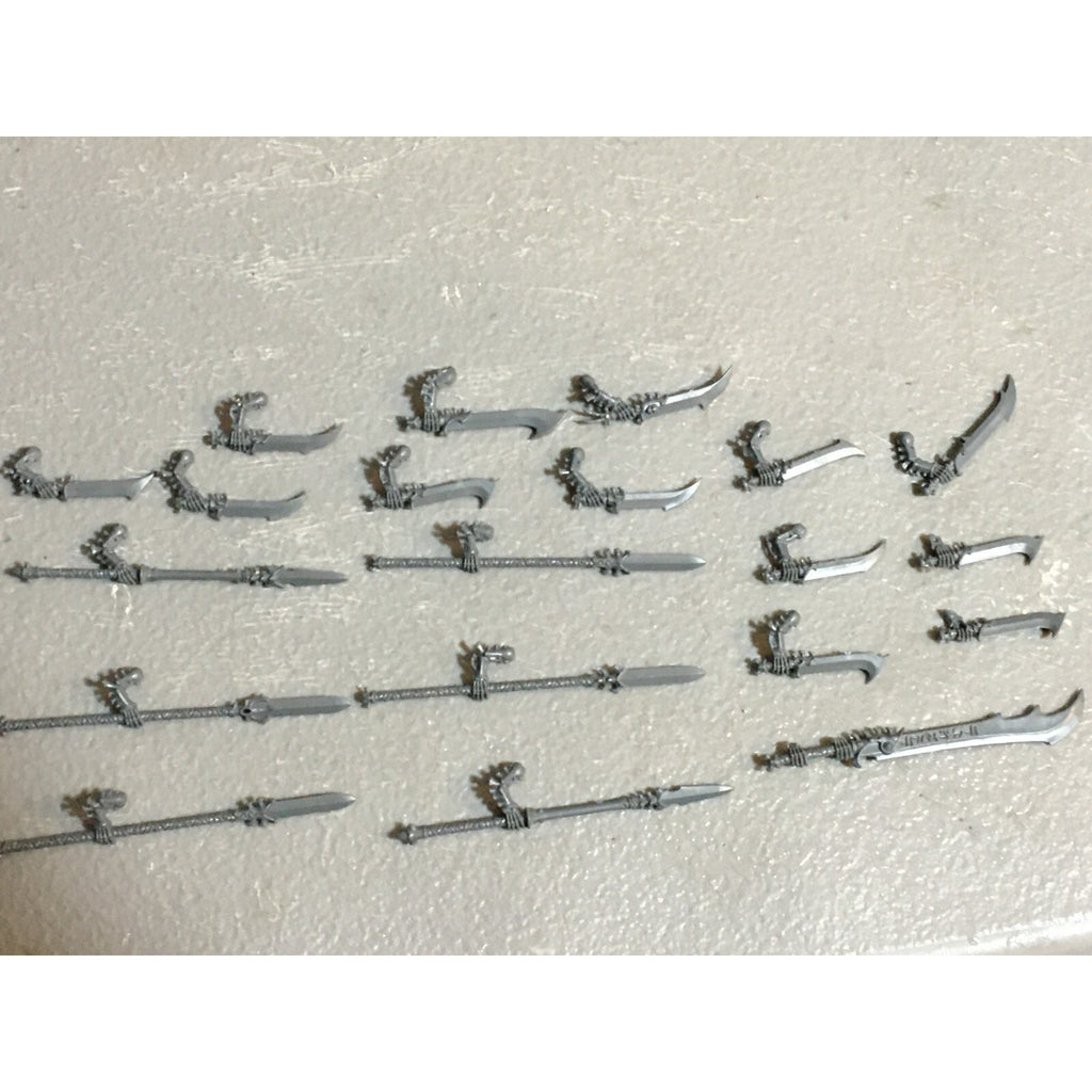 A23227 WARHAMMER FANTASY AOS TOMB KINGS OSSIARCH BITS LOT SPEARS SWORDS GW