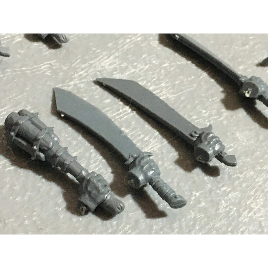 A22579 WARHAMMER FANTASY OGRE KINGDOMS BITS LOT HANDS GAMES WORKSHOP GW