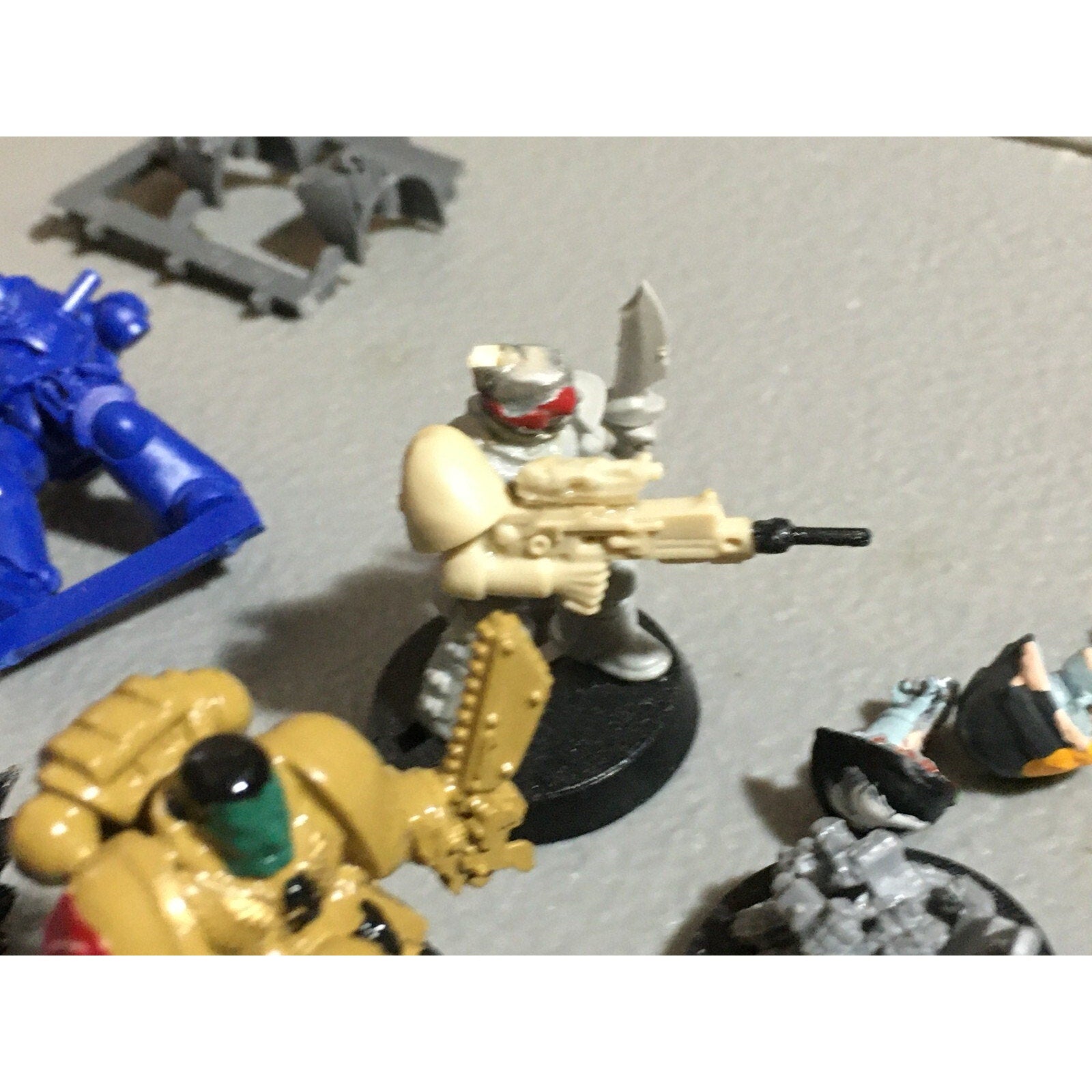 A20154 WARHAMMER 40K INCOMPLETE LOT SPACE MARINES IMPERIAL ASTRA SQUAT BITS