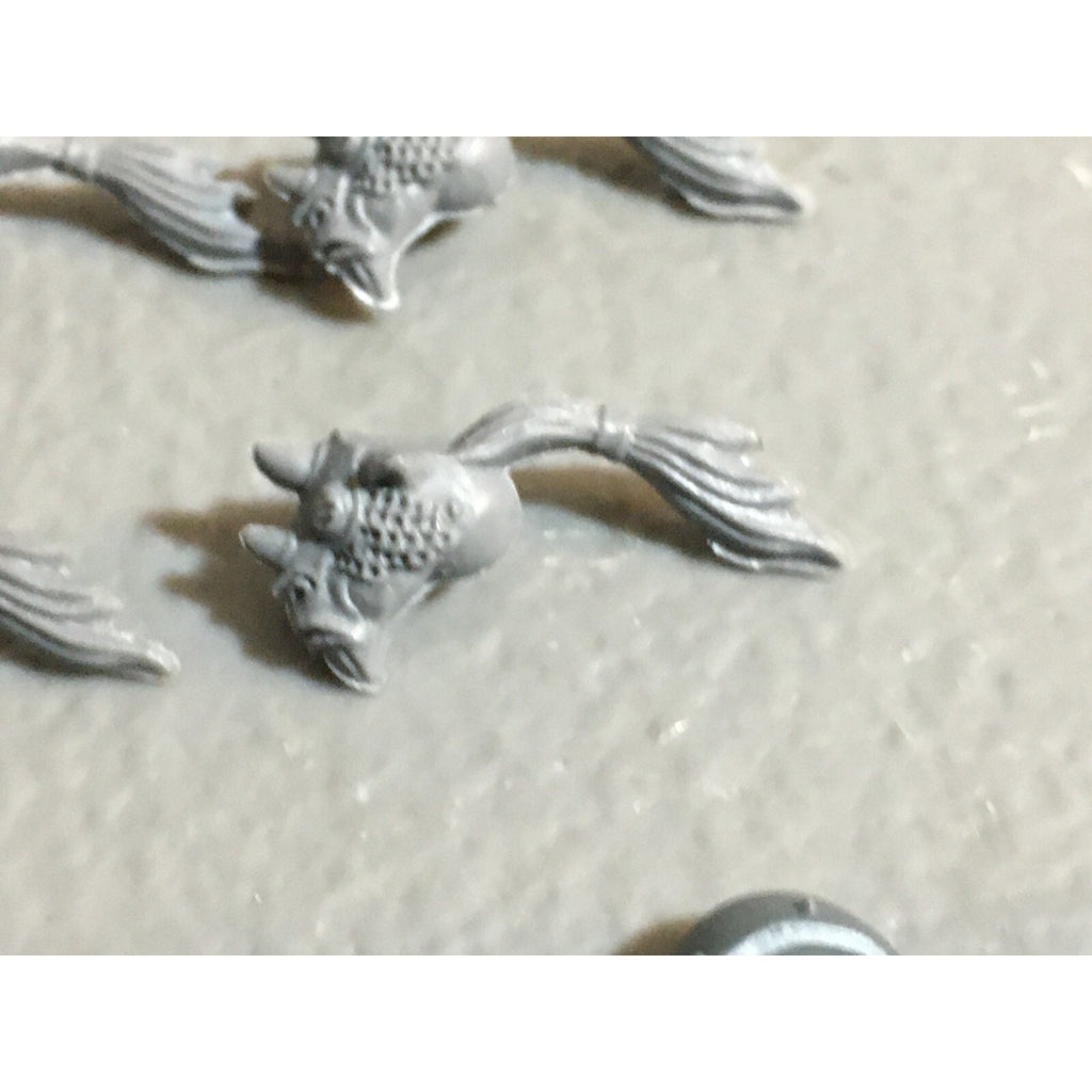 A23234 WARHAMMER FANTASY CHAOS BEASTMEN BITS LOT BESTIGOR ARMS HEADS GW