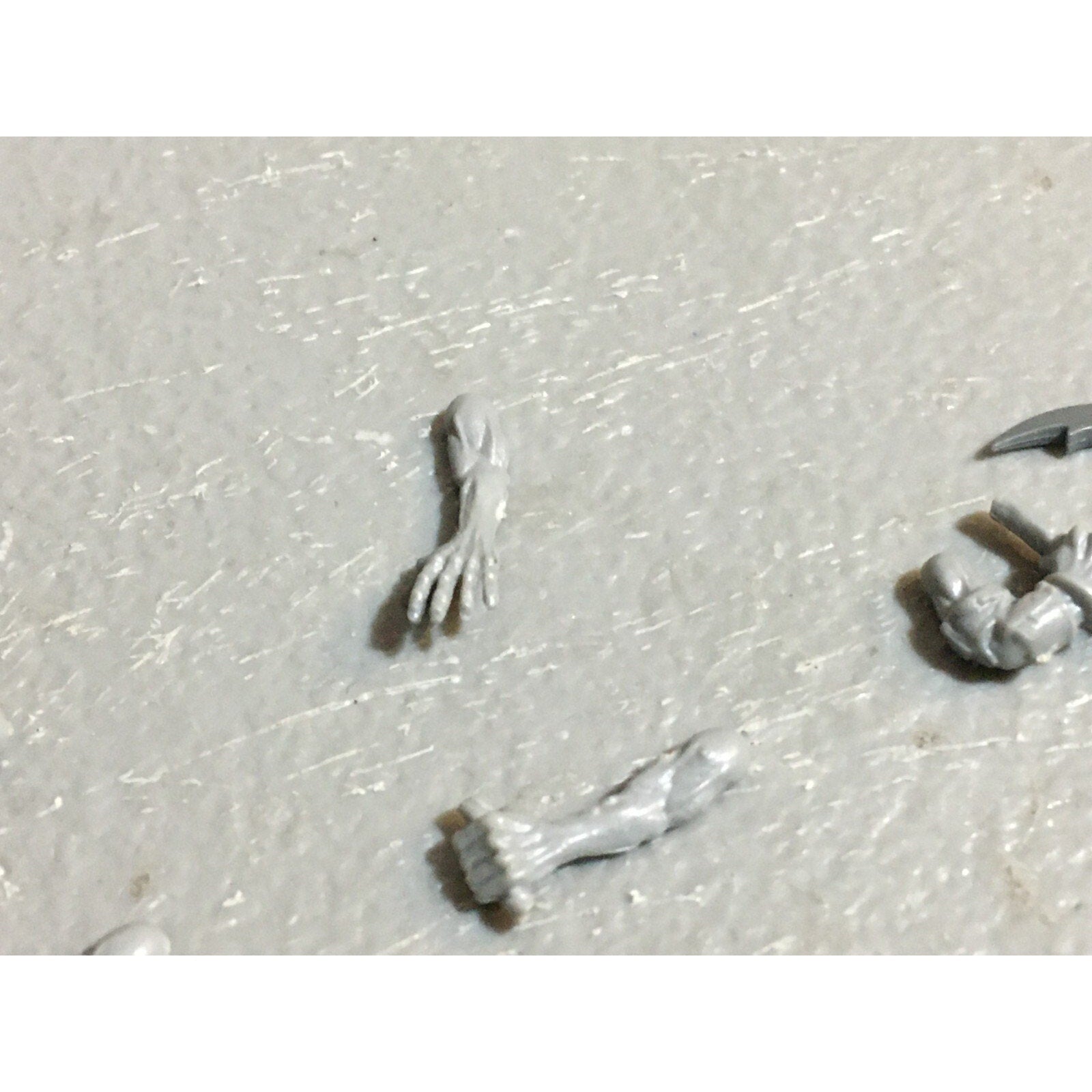 A23457 WARHAMMER FANTASY VAMPIRE COUNTS UNDEAD BITS LOT MIXED ARMS SPEARS GW