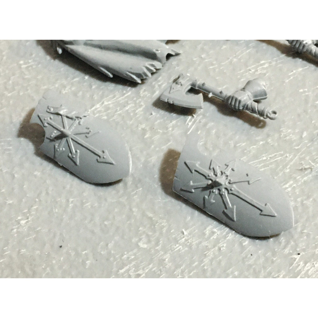 A23070 WARHAMMER FANTASY CHAOS MORTALS BITS LOT WARRIORS MIXED GW GAMES WORKSHOP