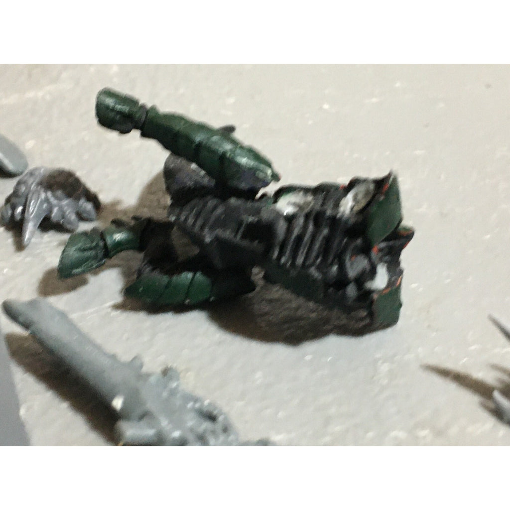 A22319 WARHAMMER 40K TYRANIDS BITS LOT MIXED GAMES WORKSHOP GW