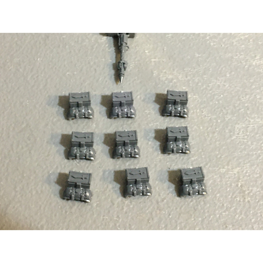 A29400 WARHAMMER 40K SPACE MARINES DARK ANGELS RAVENWING BIKE SADDLEBAG BITS LOT