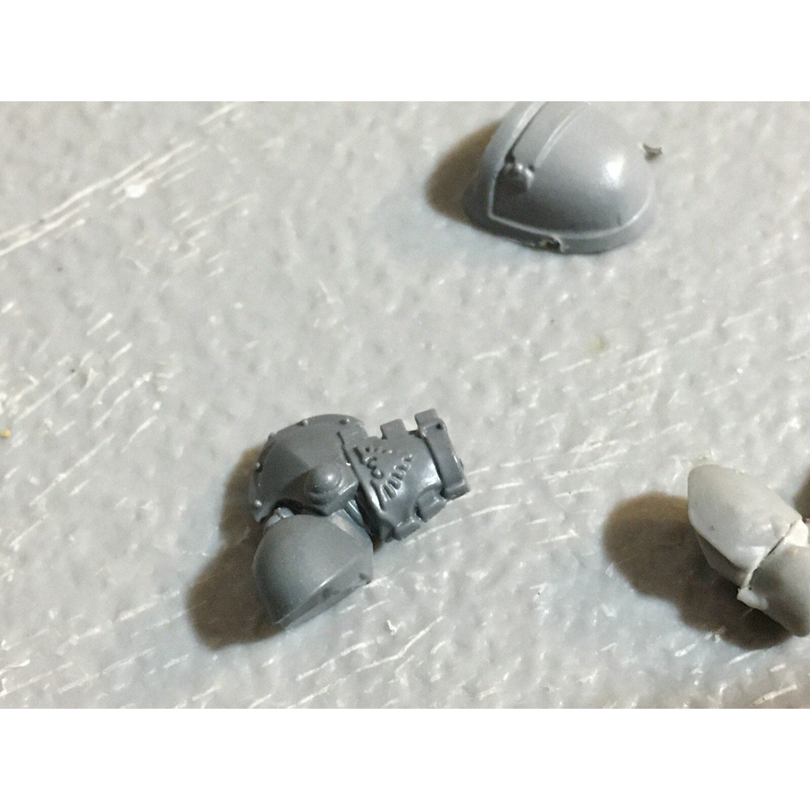 A23463 WARHAMMER 40K SPACE MARINES BITS LOT ARMS HEADS GAMES WORKSHOP GW