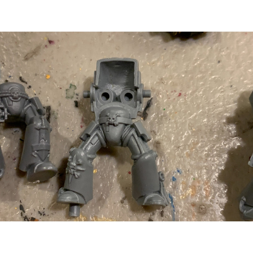 A23196 WARHAMMER 40K SPACE MARINES BLACK TEMPLARS INCOMPLETE BITS LOT ONE METAL