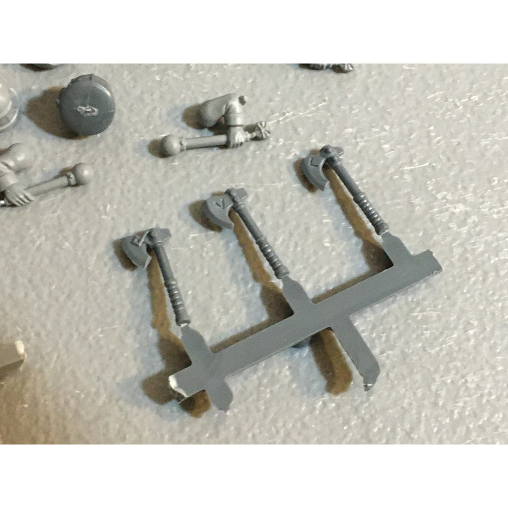 A33595 WARHAMMER FANTASY OLD WORLD DWARVES DWARFS BITS LOT BANNER AXE DRUM GW