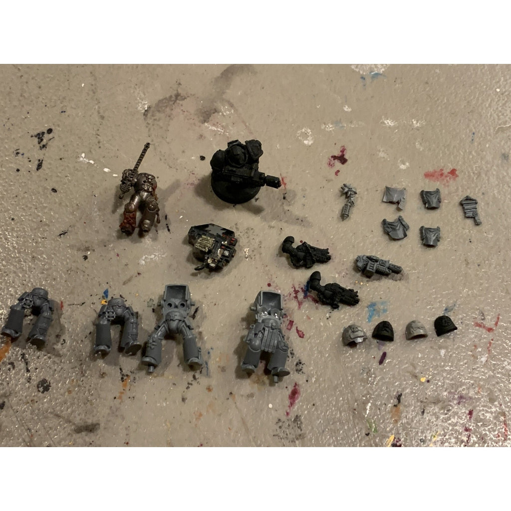 A23196 WARHAMMER 40K SPACE MARINES BLACK TEMPLARS INCOMPLETE BITS LOT ONE METAL