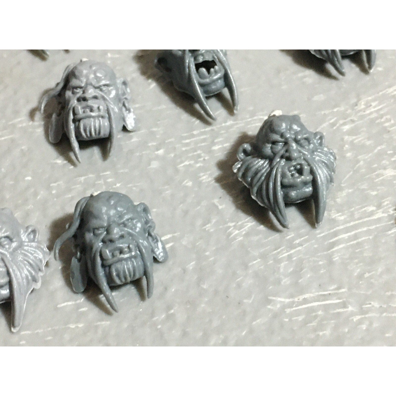 A22591 WARHAMMER FANTASY OGRE KINGDOMS BITS LOT HEADS GAMES WORKSHOP GW