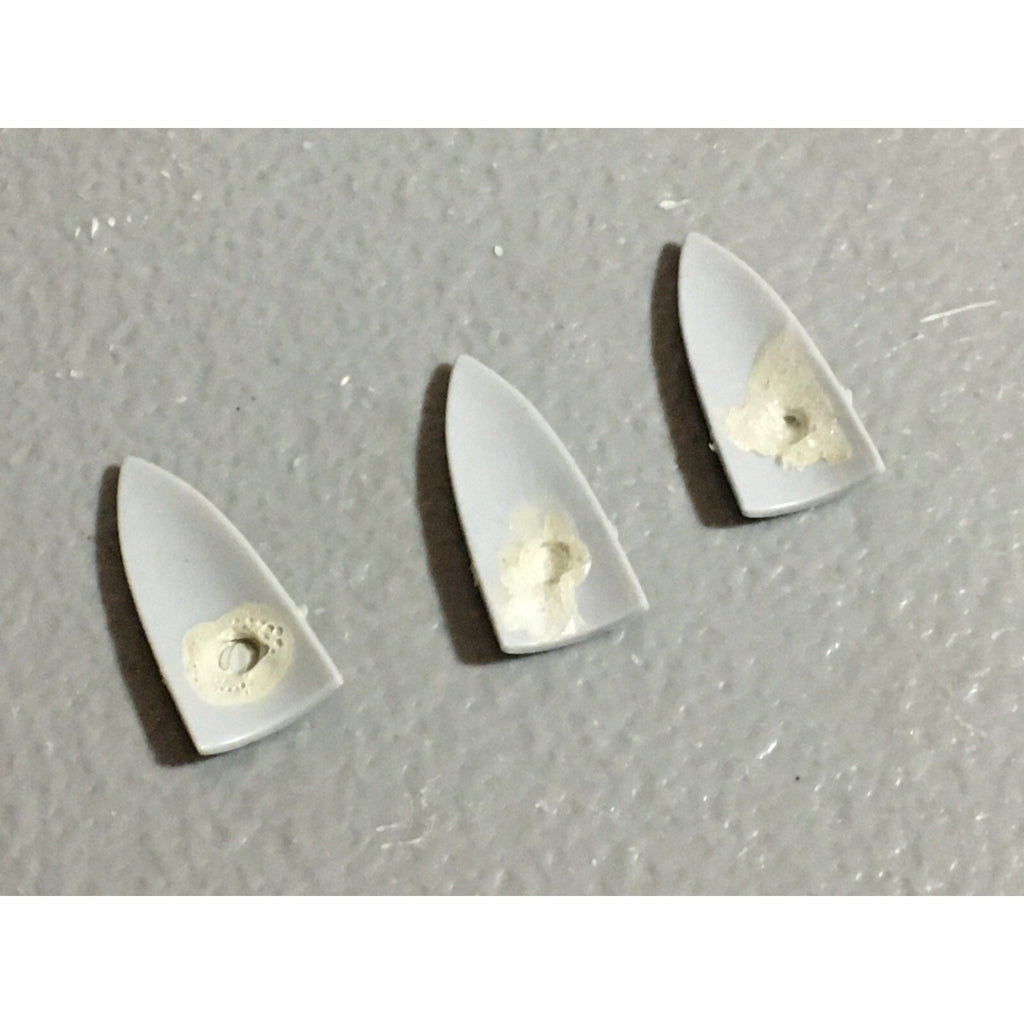 A22058 WARHAMMER FANTASY HIGH ELVES BITS LOT VINTAGE 1992 EMBOSSED SHIELDS GW