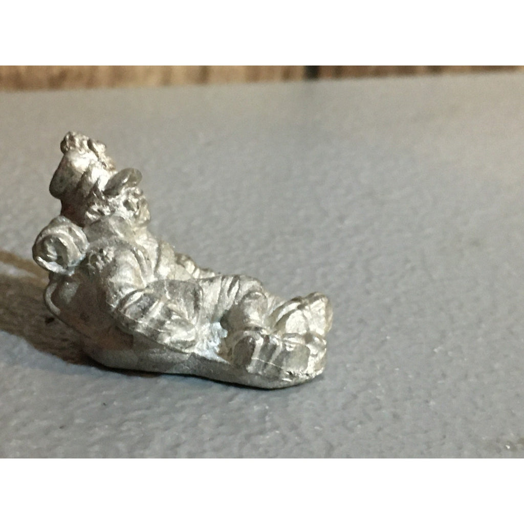 A30056 UNKNOWN METAL TABLE TOP HISTORY FALLEN SOLDIER WAR GAMES METAL