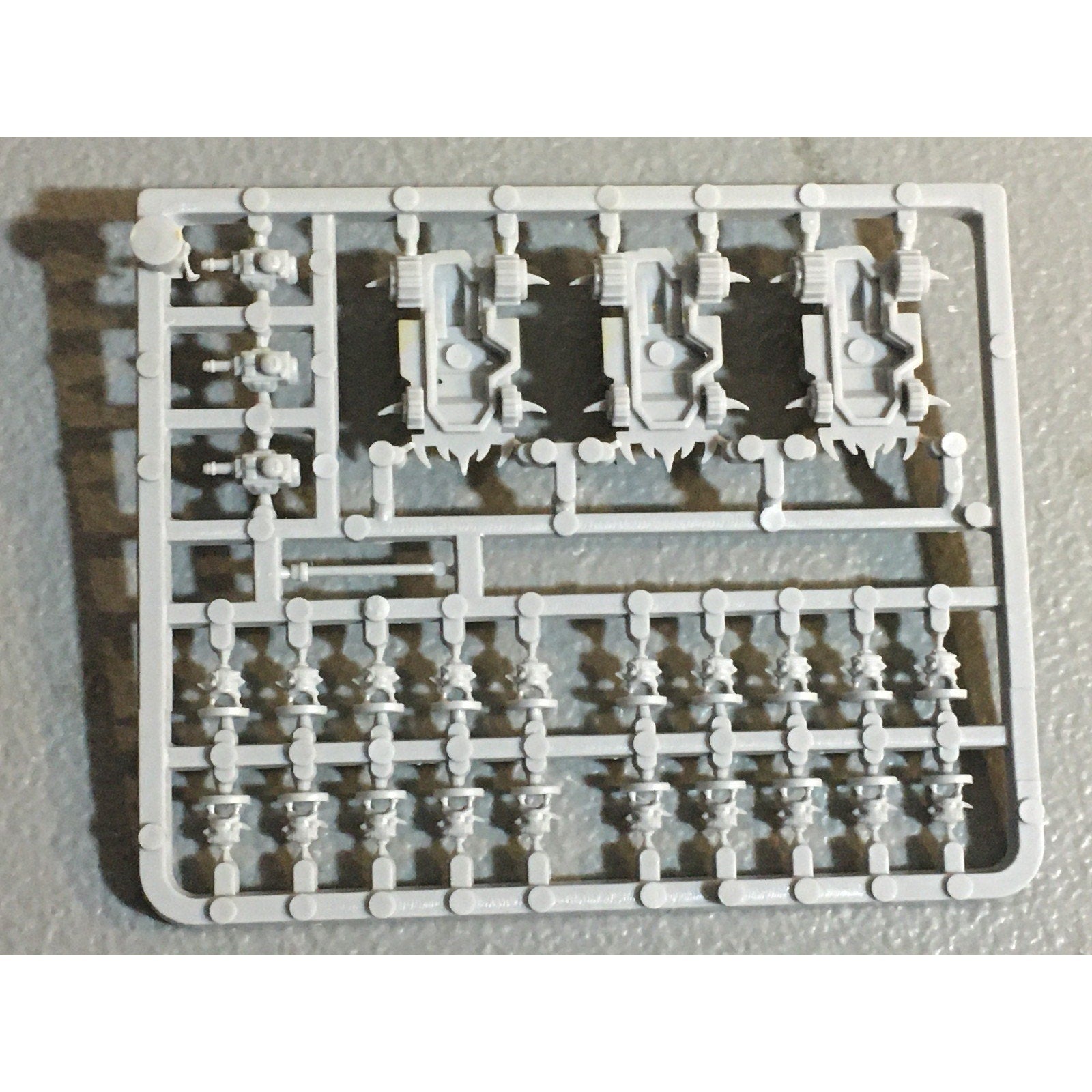 A31699 WARHAMMER EPIC 40K SPACE ORKS SPRUE BOYZ & BATTLEWAGONS GW