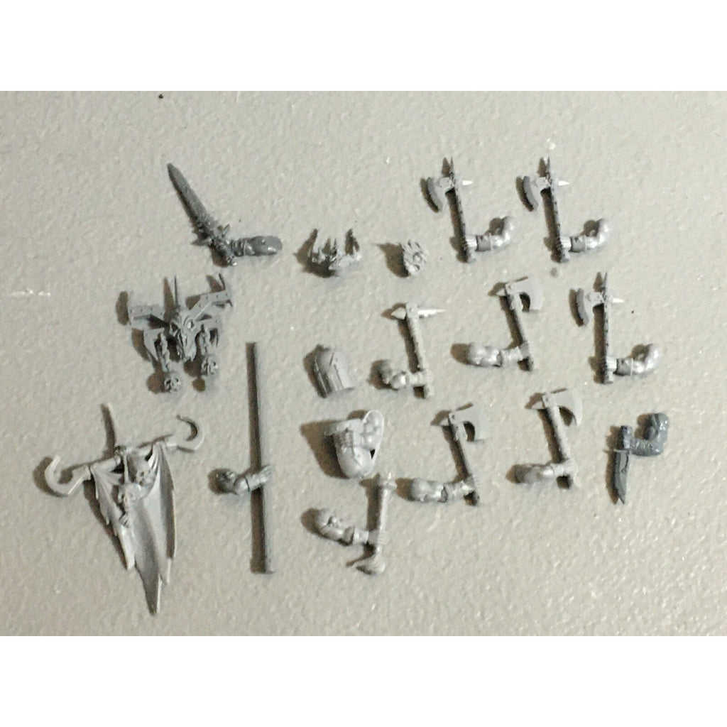 A22178 WARHAMMER FANTASY CHAOS MORTALS BITS LOT MIXED MARAUDER COMMAND & ARMS GW