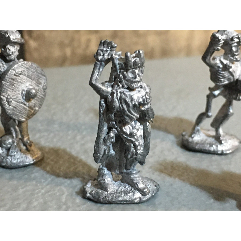 A34010 GRENADIER MINIATURES METAL FANTASY SKELETON LOT UNDEAD WARRIOR TABLETOP