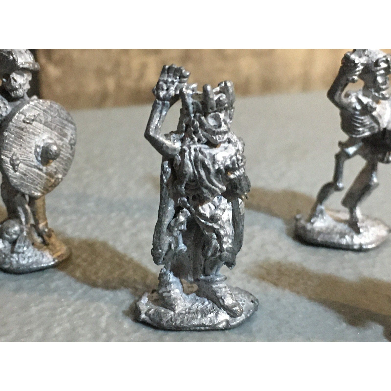 A34010 GRENADIER MINIATURES METAL FANTASY SKELETON LOT UNDEAD WARRIOR TABLETOP