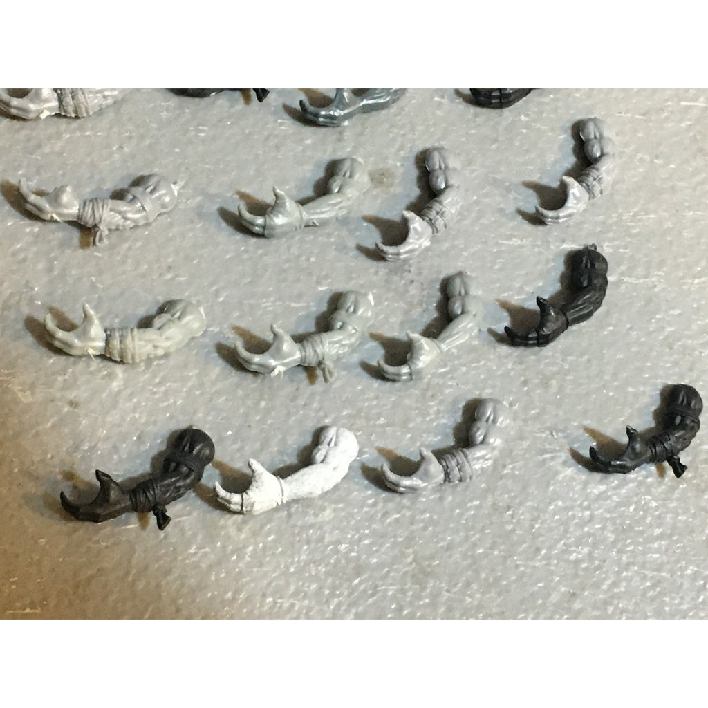 A33573 WARHAMMER 40K SPACE ORKS BITS LOT ARMS GW GAMES WORKSHOP