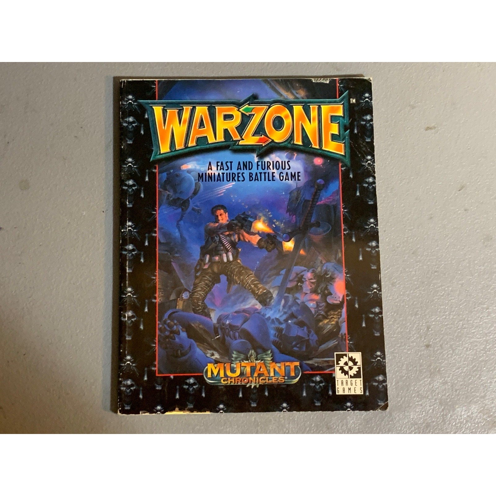 A31654 WARZONE MUTANT CH HHG ARMY BOOK PLAYED FAST AND FURIOUS MINIATURES BATTLE